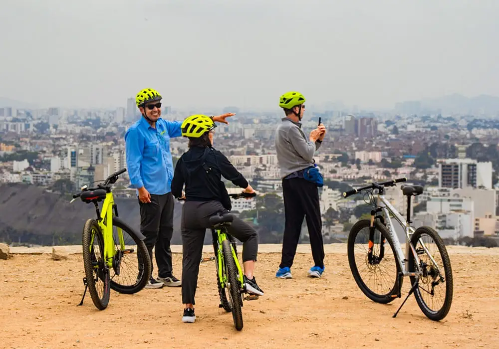 Lima Downhill Bike Tour From Morro Solar to Miraflores - Image 4