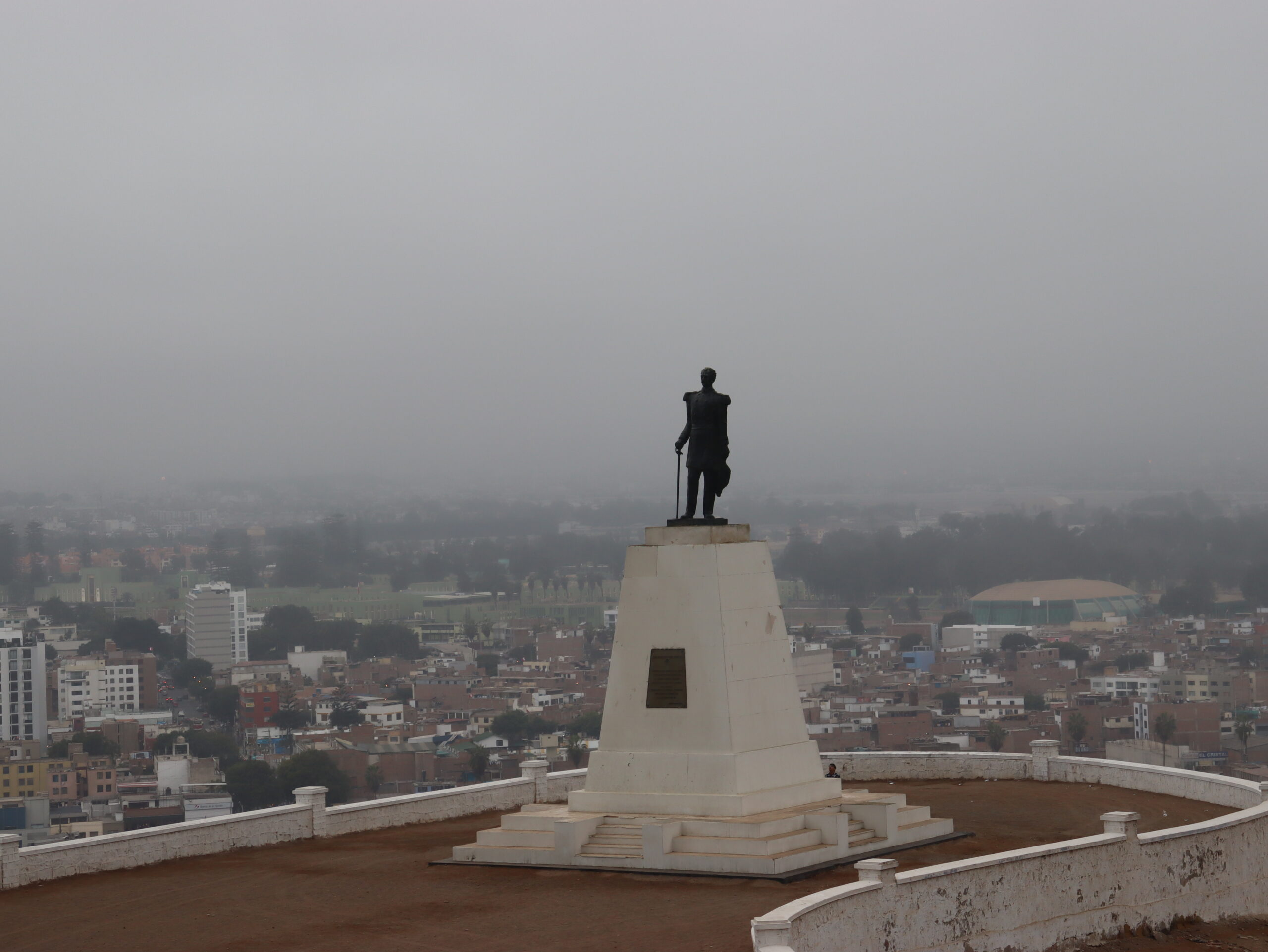 Lima Downhill Bike Tour From Morro Solar to Miraflores - Image 5